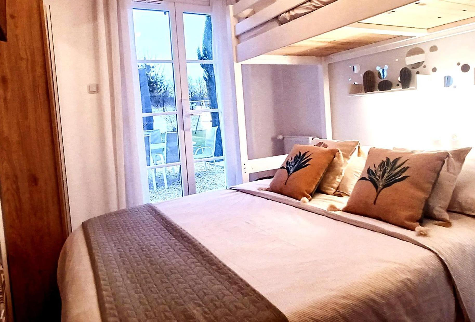 Luminary Night Suite Μοντεβρέν Εξωτερικό φωτογραφία